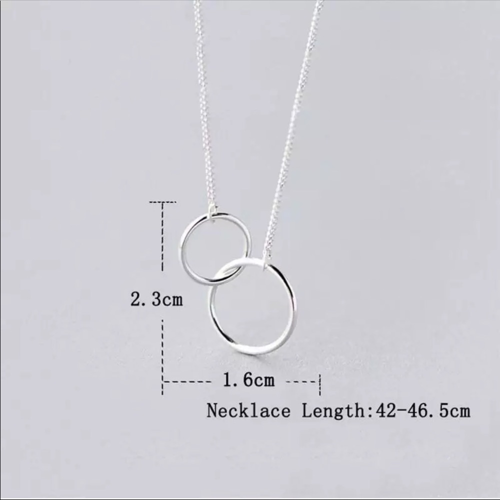 DOUBLE CIRCLE INTERLOCK SILVER NECKLACE - Picture 3 of 4